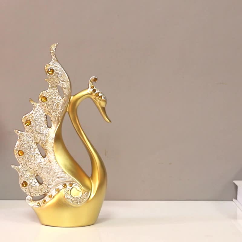 Modern Swan Handicraft Statue for Decor