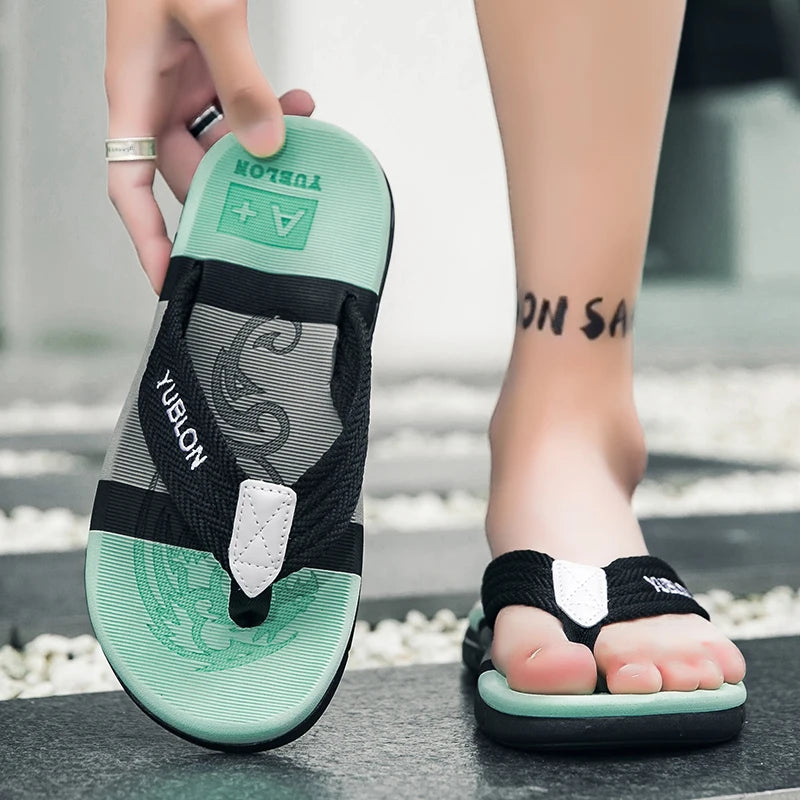 2025 Summer Flip Flops Men Beach Sandals