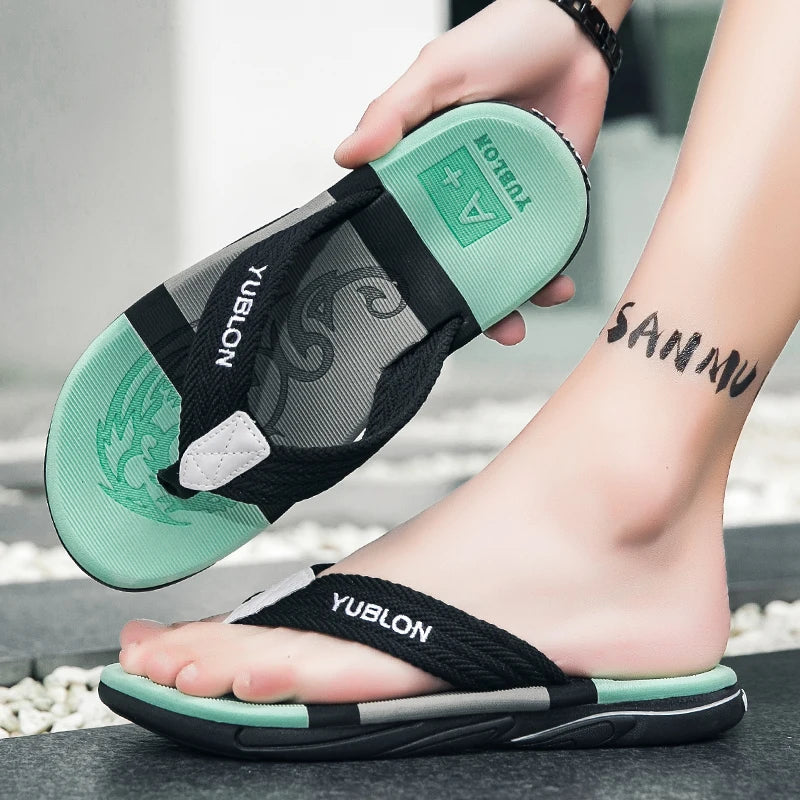 2025 Summer Flip Flops Men Beach Sandals