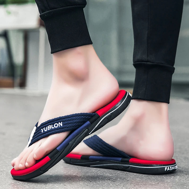 2025 Summer Flip Flops Men Beach Sandals